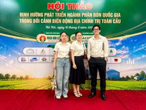 Đại diện Công ty CP Xuất Nhập Khẩu Cát Long tham dự Hội thảo Định hướng phát triển ngành phân bón quốc gia trong bối cảnh biến động địa chính trị toàn cầu tại Hà Nội. Sự kiện do Hiệp hội Phân bón Việt Nam tổ chức, quy tụ nhiều doanh nghiệp, chuyên gia và đơn vị hoạt động trong lĩnh vực phân bón, nông nghiệp và hóa chất.