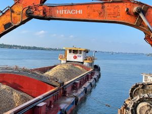 🚢 CÁT LONG - CẬP NHẬT HOẠT ĐỘNG LÀM HÀNG QUẶNG